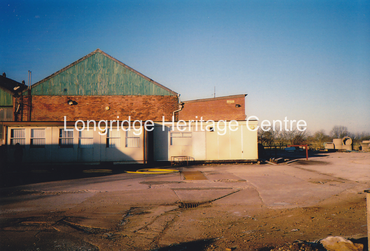 906C - Poplar Foundry Ryans - View of Rear - 2004
